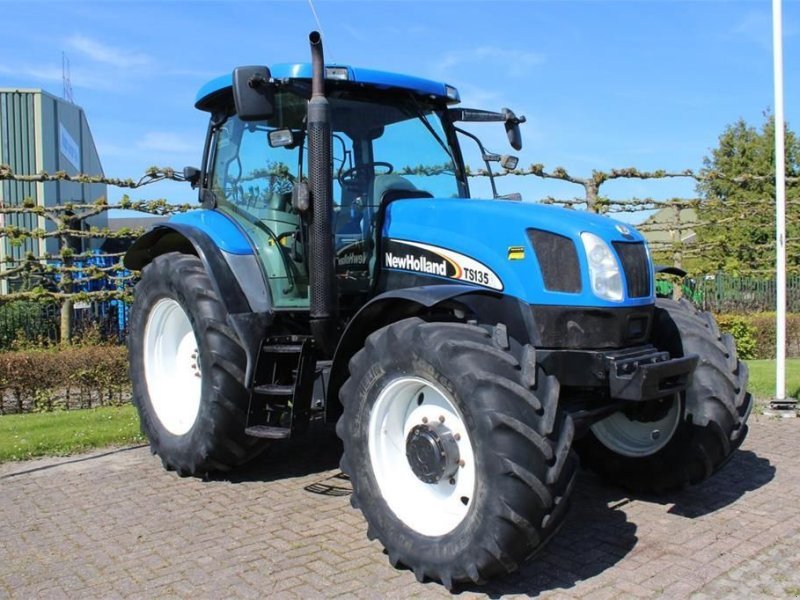 Tractor New Holland TS 135 A