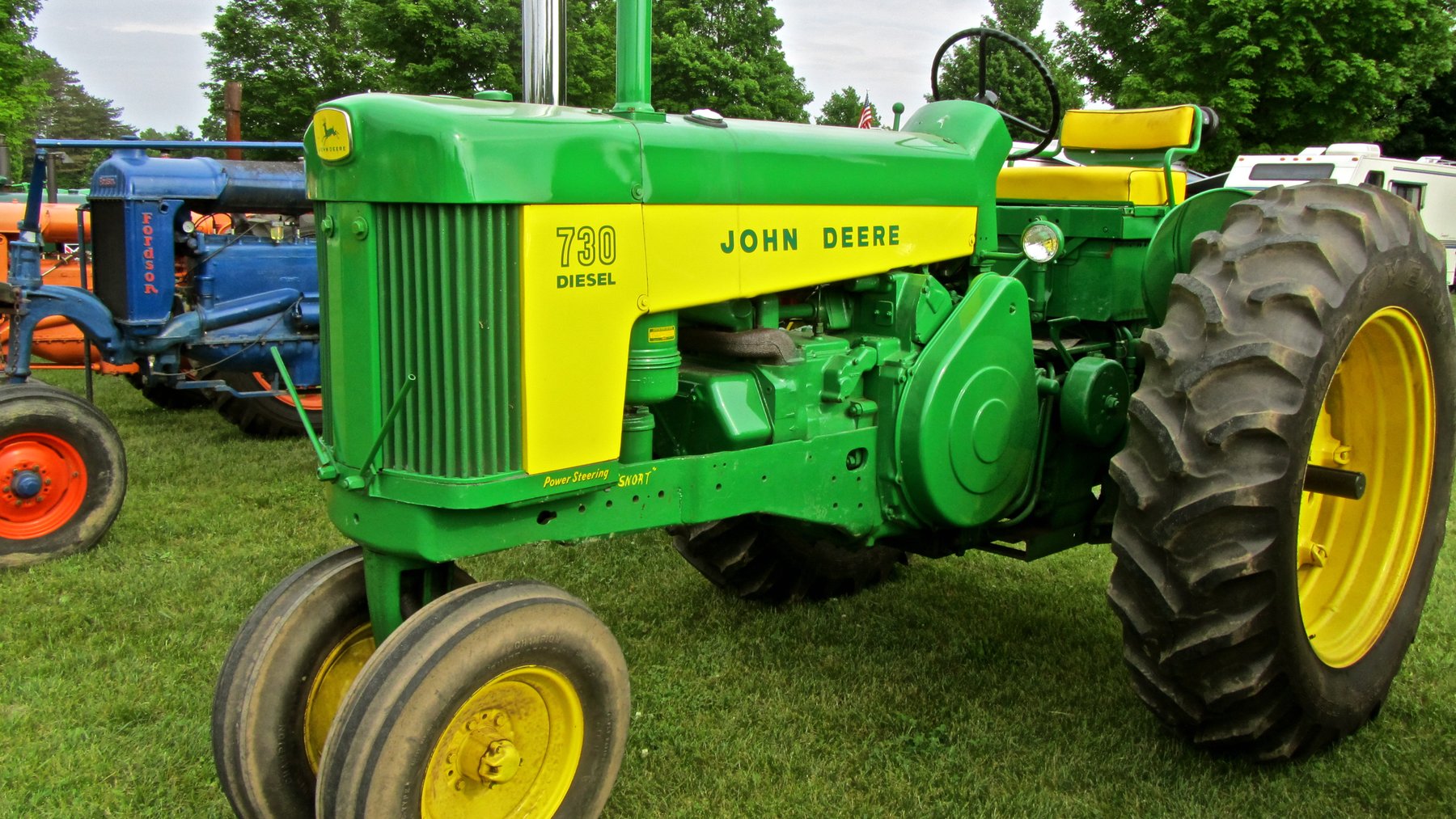 Tractor John Deere Modell 730 Diesel