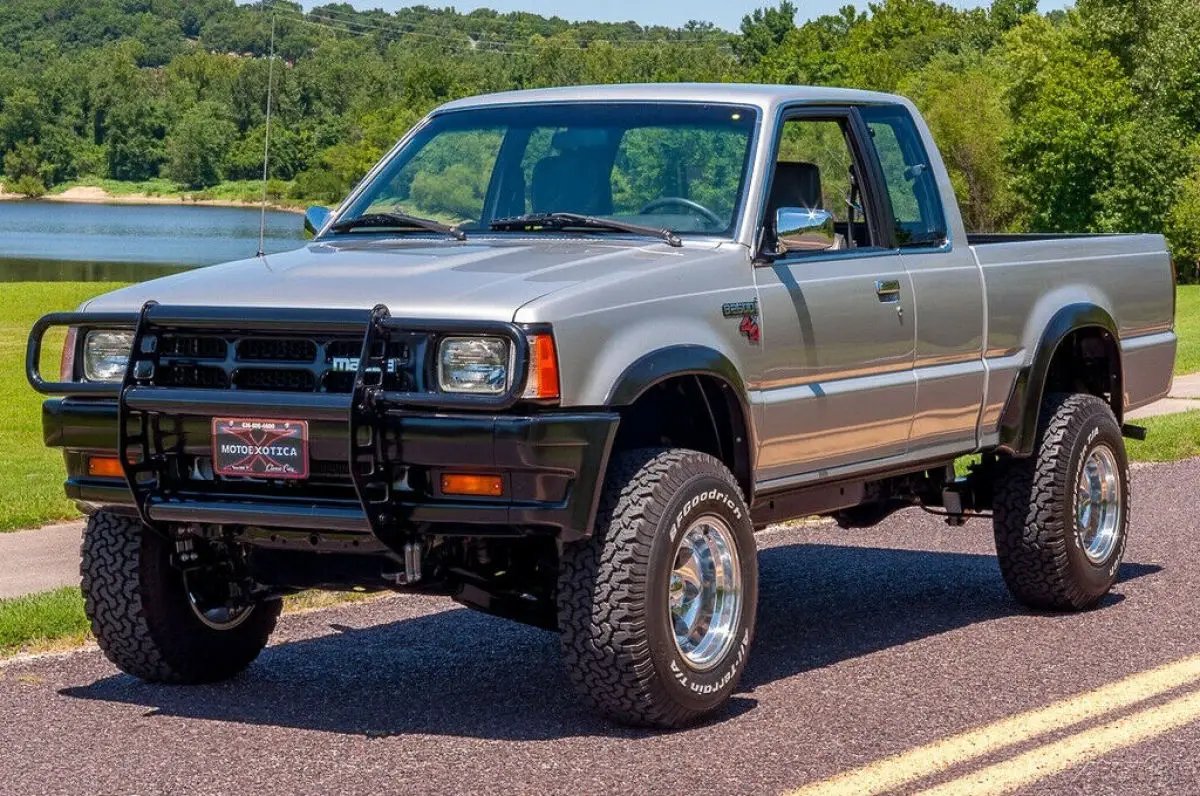 Transporter Mazda B2600I