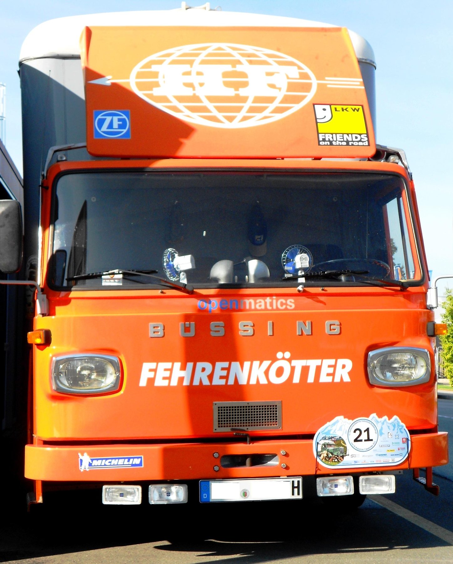 Lastwagen Buessing LS 11