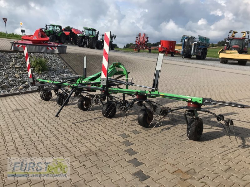 Deutz-Fahr CoM 6821