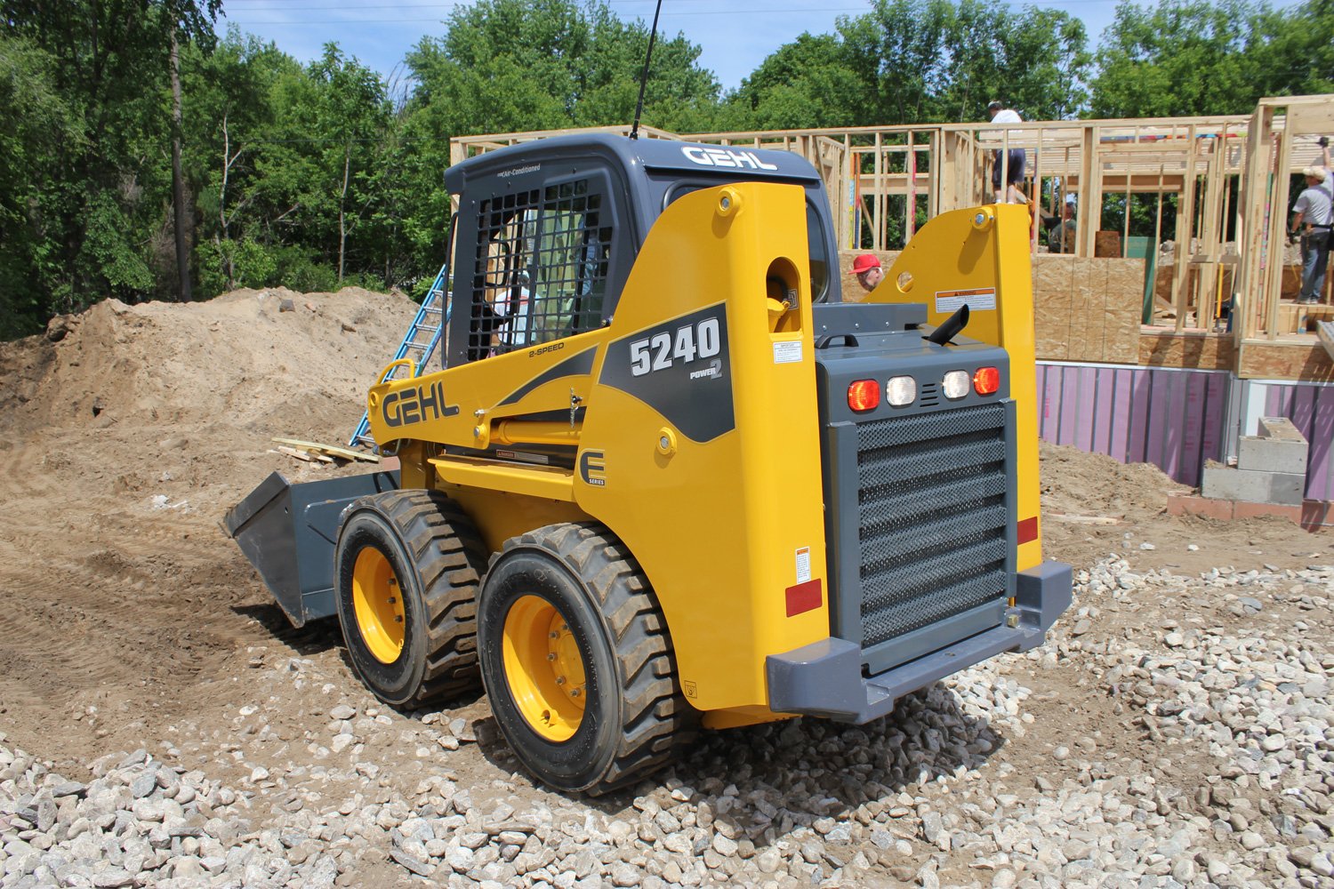 Gehl 2580 Deluxe