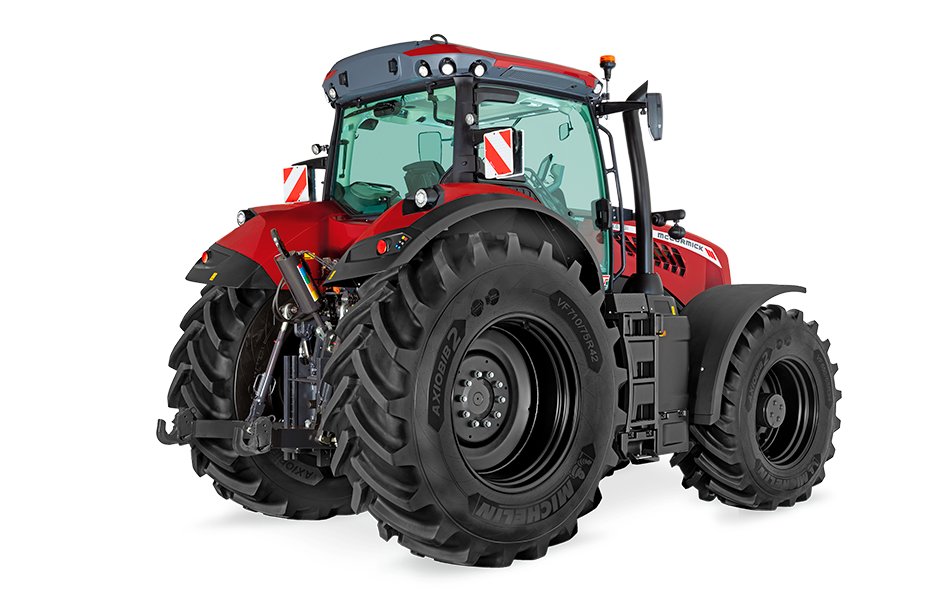 Traktor McCormick Super BMD