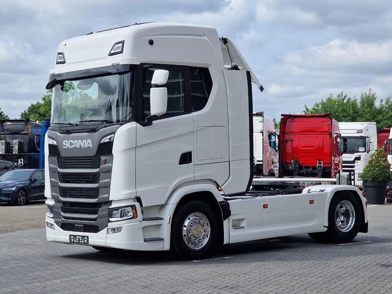 Truck Scania R 530 B6x2*4LA