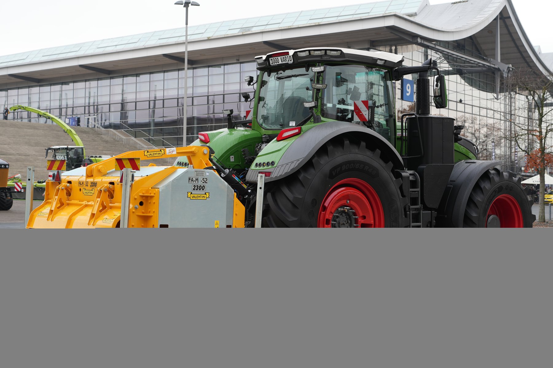 Tractor Fendt 1052 Vario