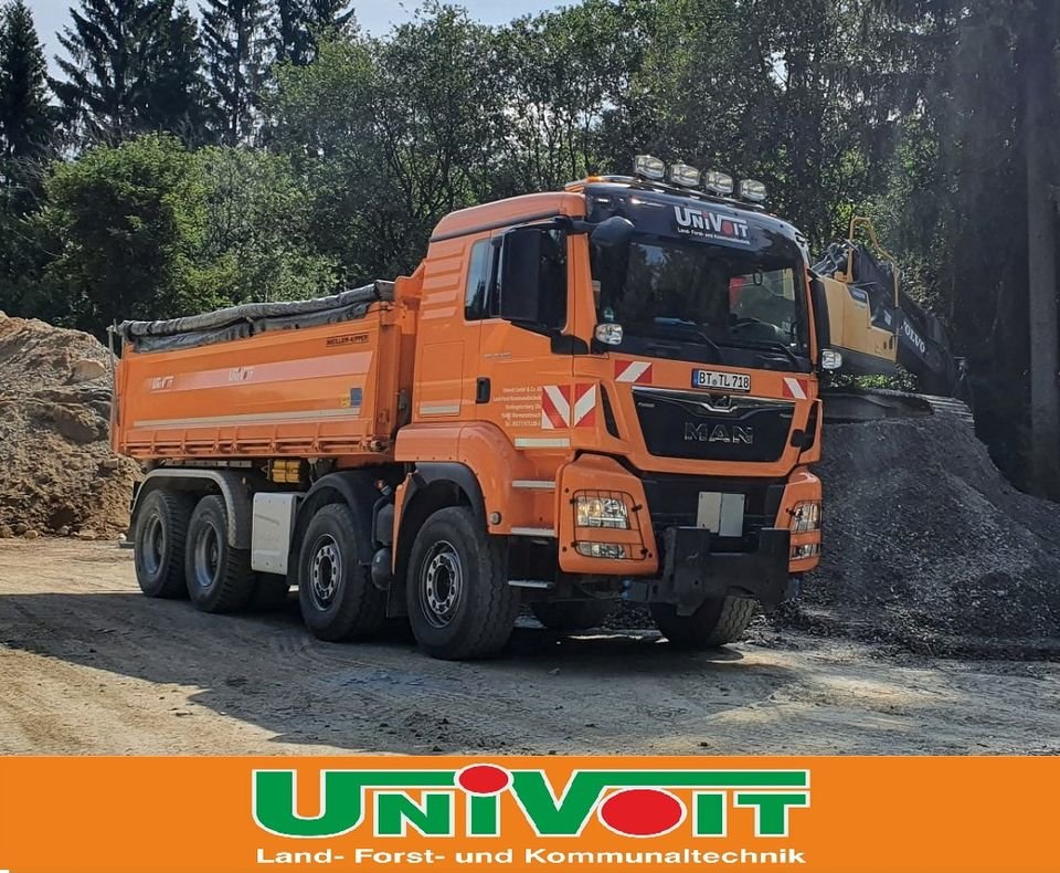 Truck MAN TGS 35.500 8X6H BB/3205