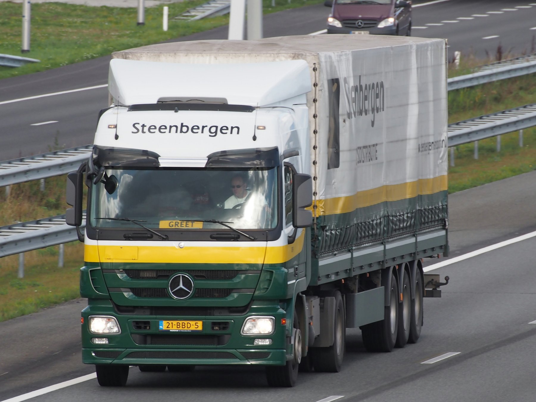 Truck Mercedes Benz 1832 LS