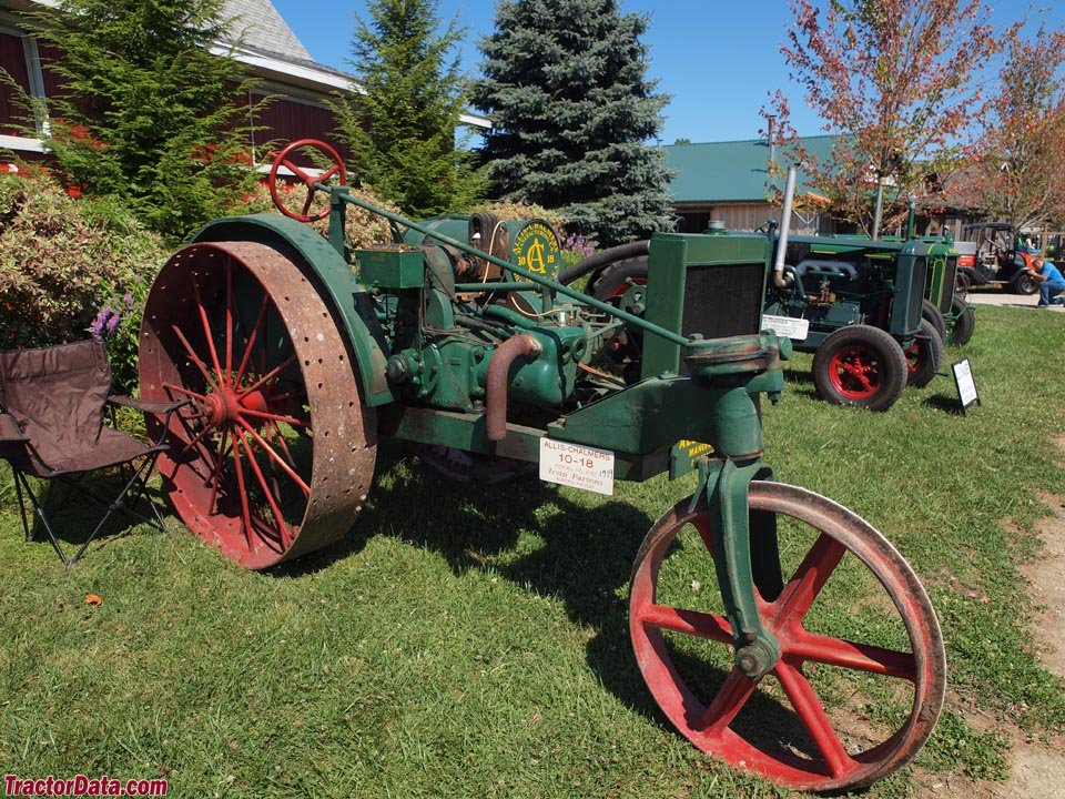 Tractor Allis Chalmers 10-18