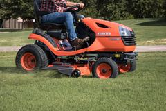 Kubota ZG123S