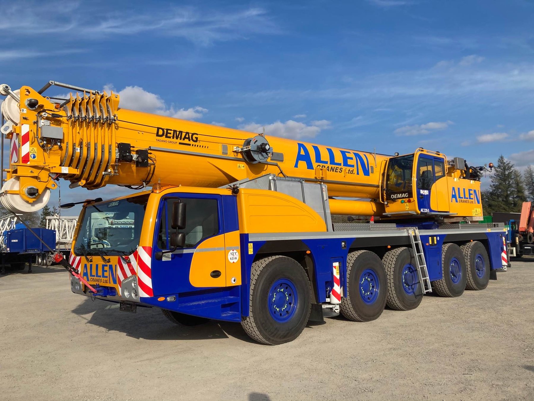 Crane Tadano Demag PM 8.5 S