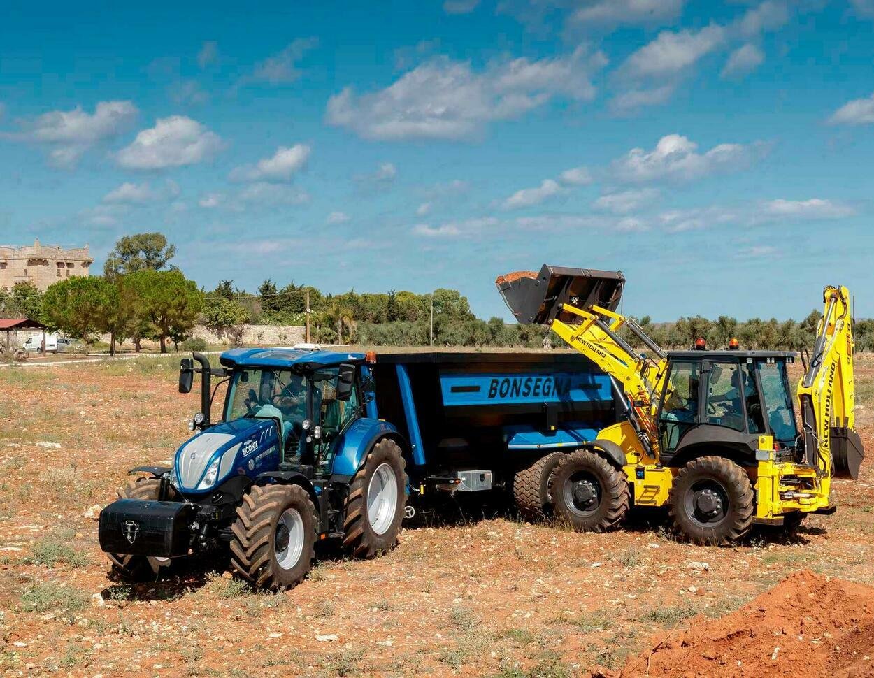 New Holland E160