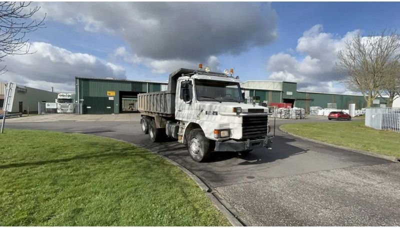 Truck Scania T92-HL-6X2