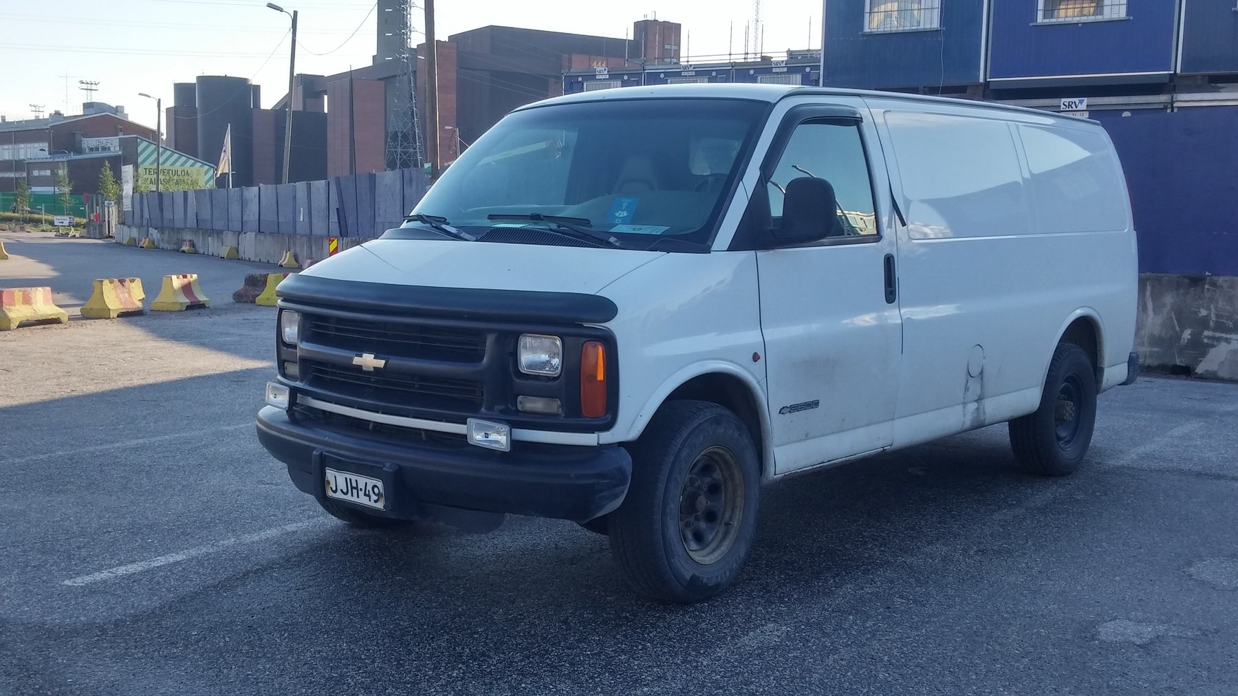 Van Chevrolet CG31305E