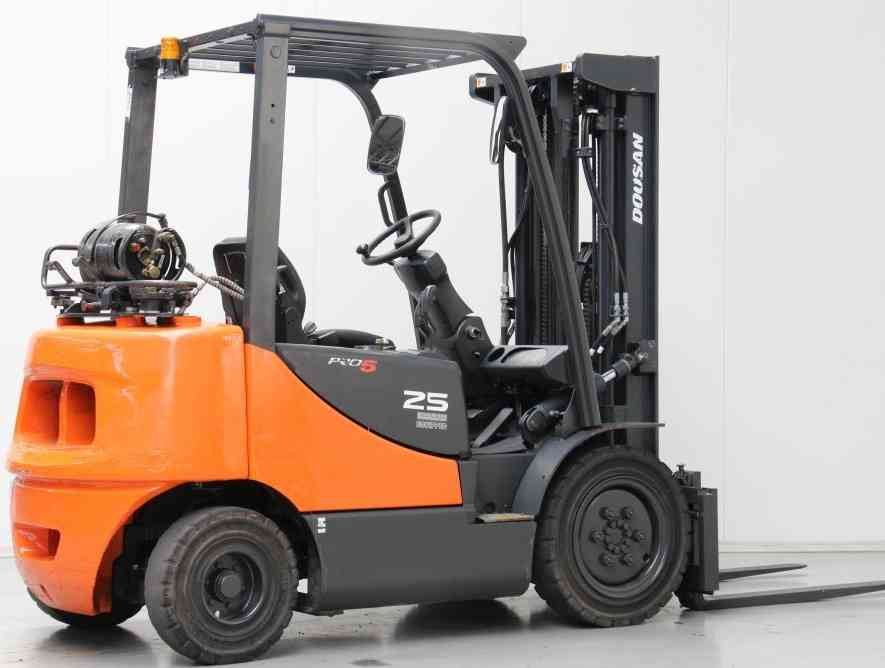 Gabelstapler Doosan GC25E