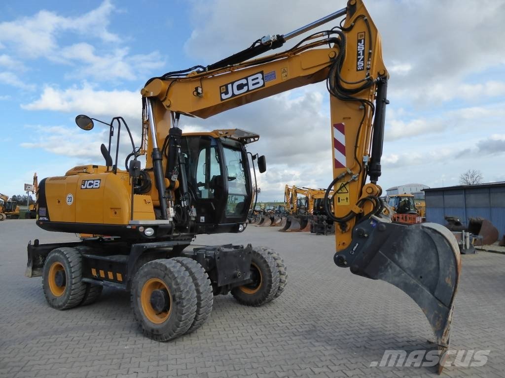 JCB JS175W