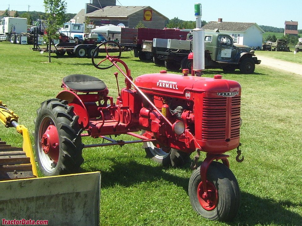 Traktor Farmall BM