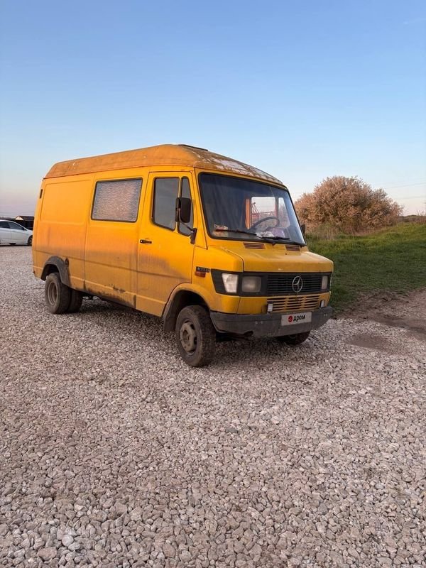 Van Mercedes Benz 409D/37