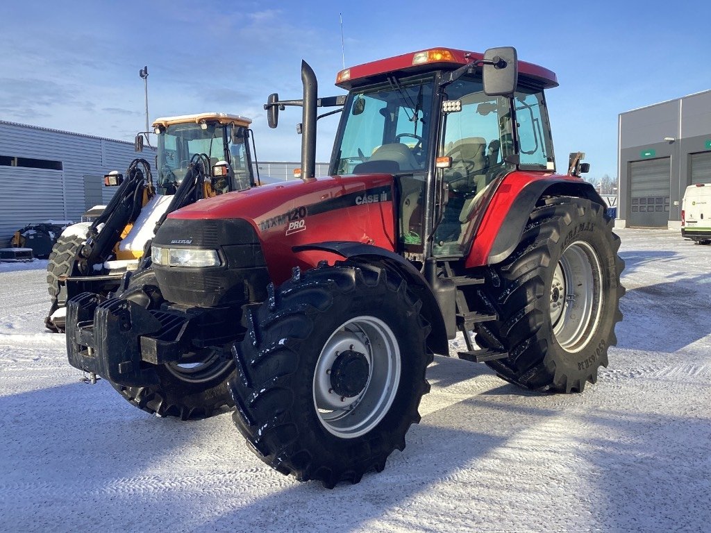 Tractor Case IH MXM 120