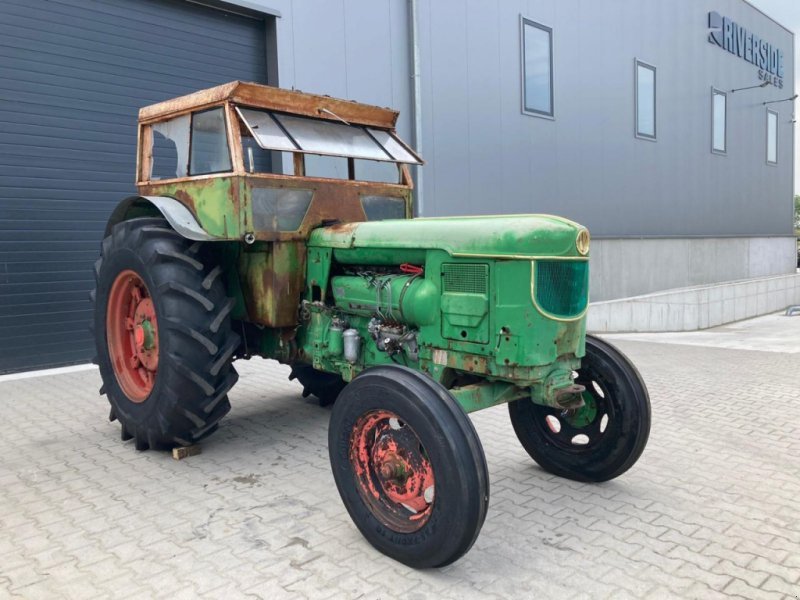 Traktor Deutz D 8005
