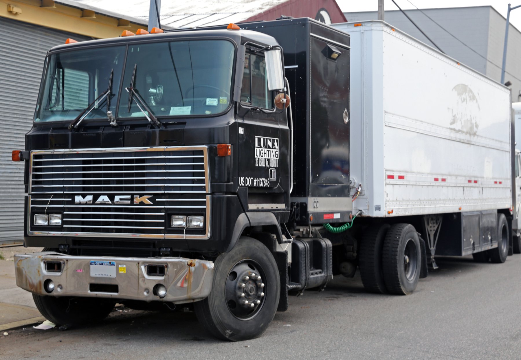 Truck Mack KK 300