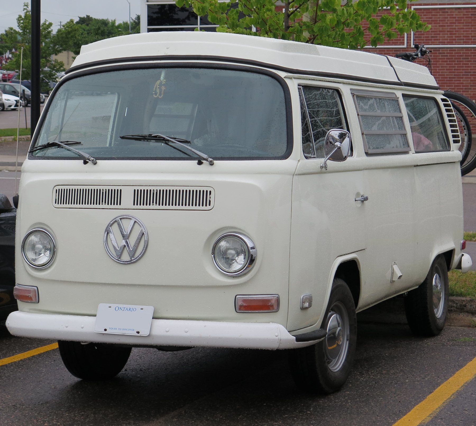 Van Volkswagen VOLKSWAGEN T2