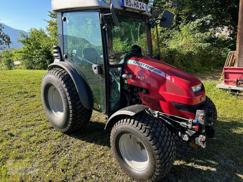 Tractor Massey Ferguson MF 2410 4WD