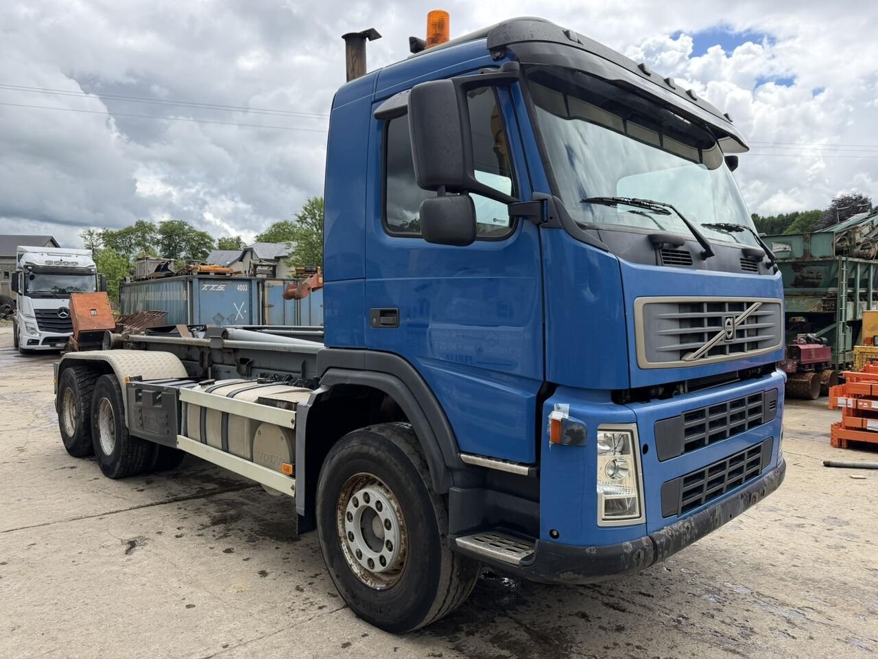Truck Volvo 12 6X2R FAL9.0