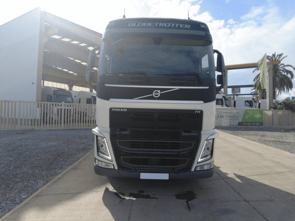 Volvo 420 8X2