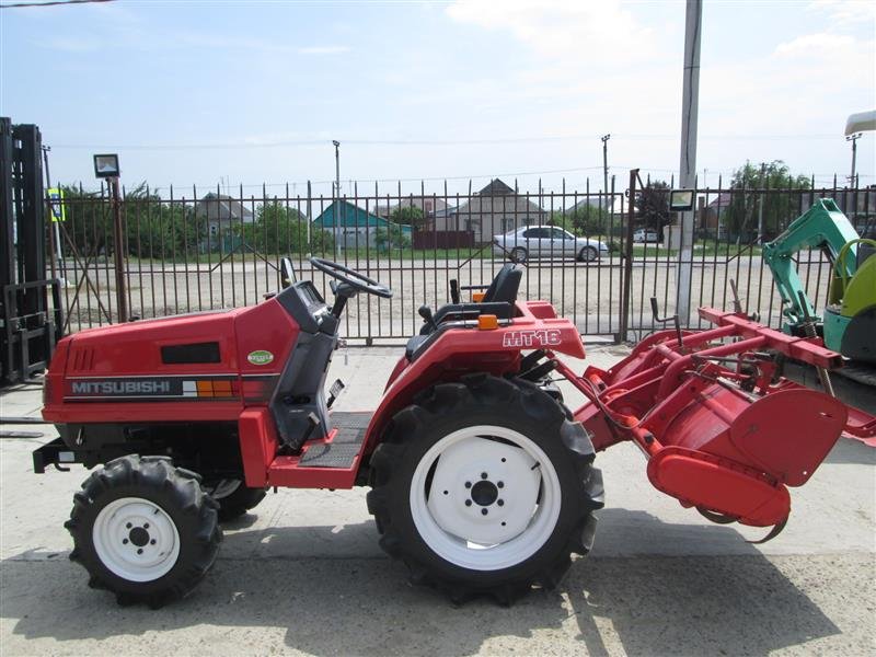 Tractor Mitsubishi MT 16D