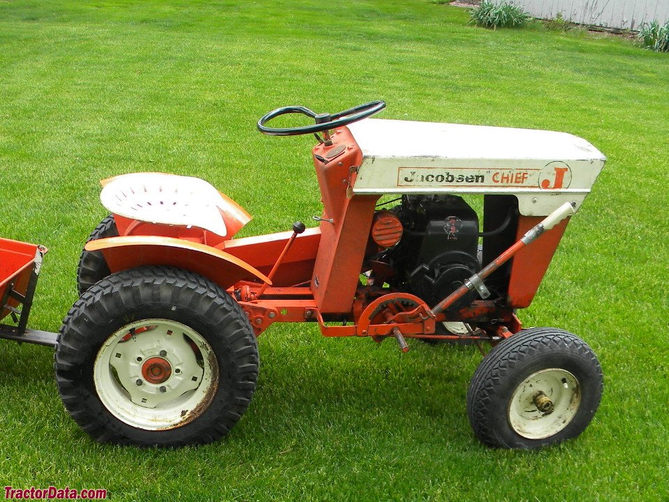 Tractor Jacobsen Chief