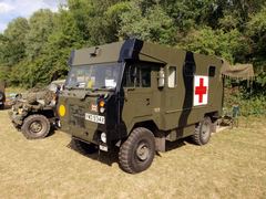 Land Rover 101 AMBULANCE