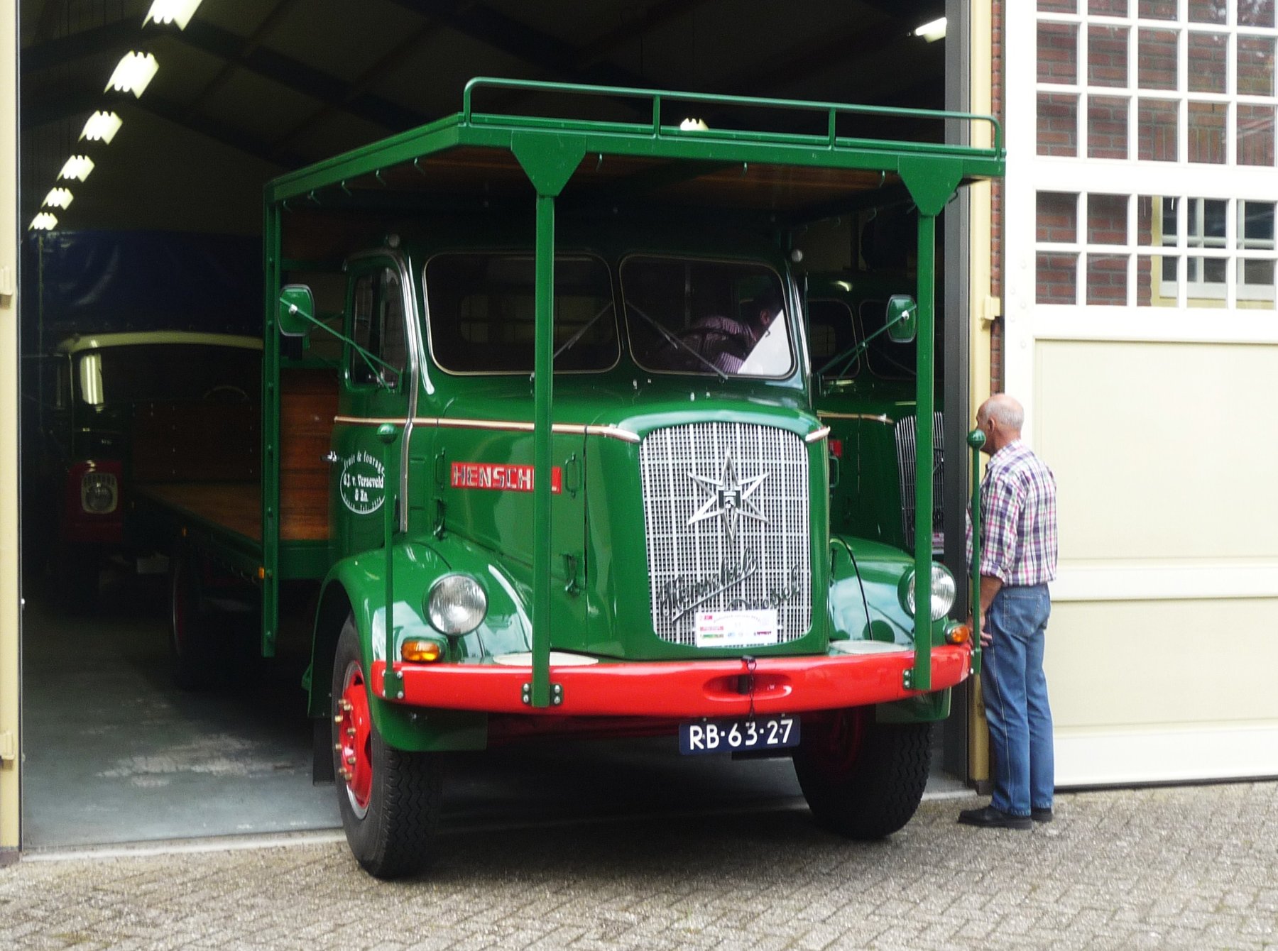 Truck Henschel HS 100