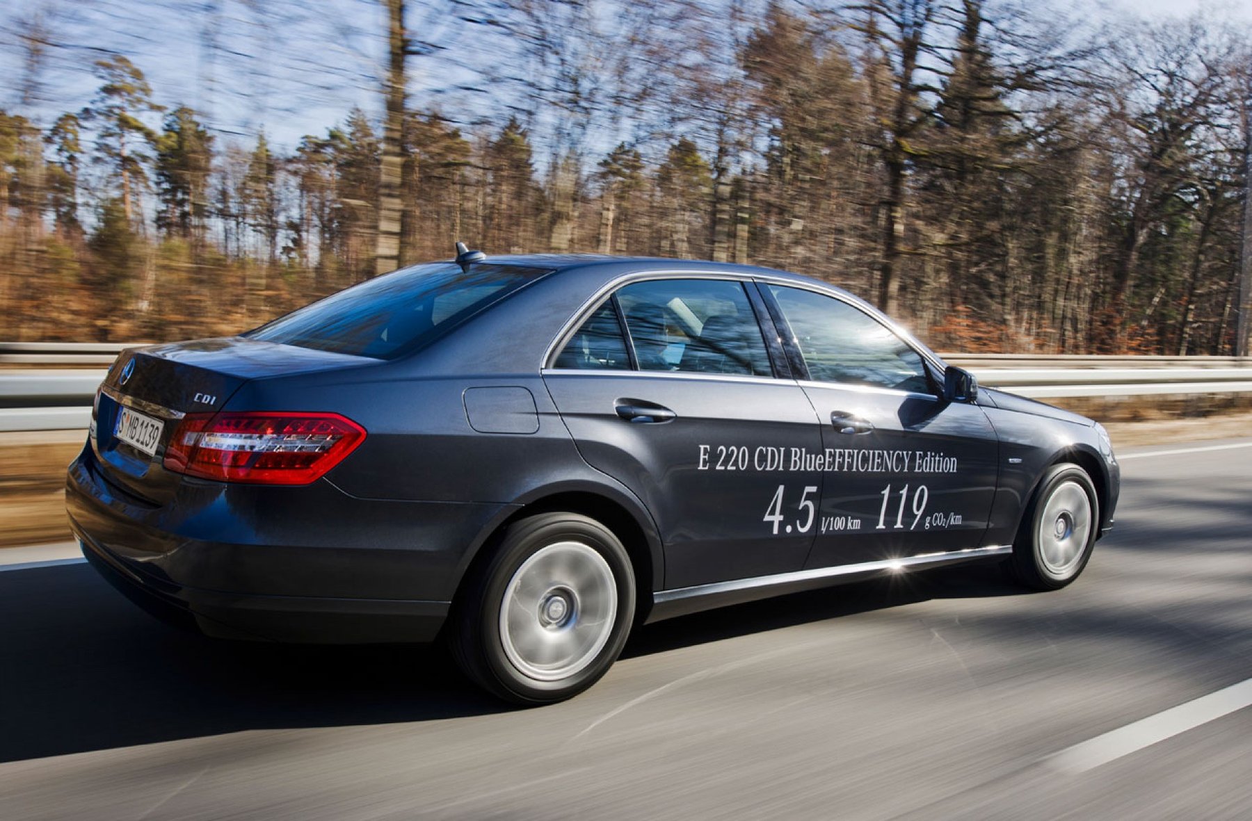 Van Mercedes Benz E 220 Cdi Ambulanssi