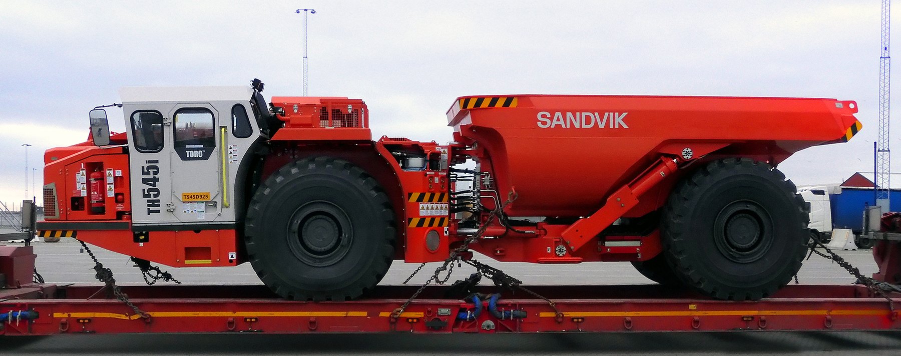 Crushing & screening Sandvik UF473
