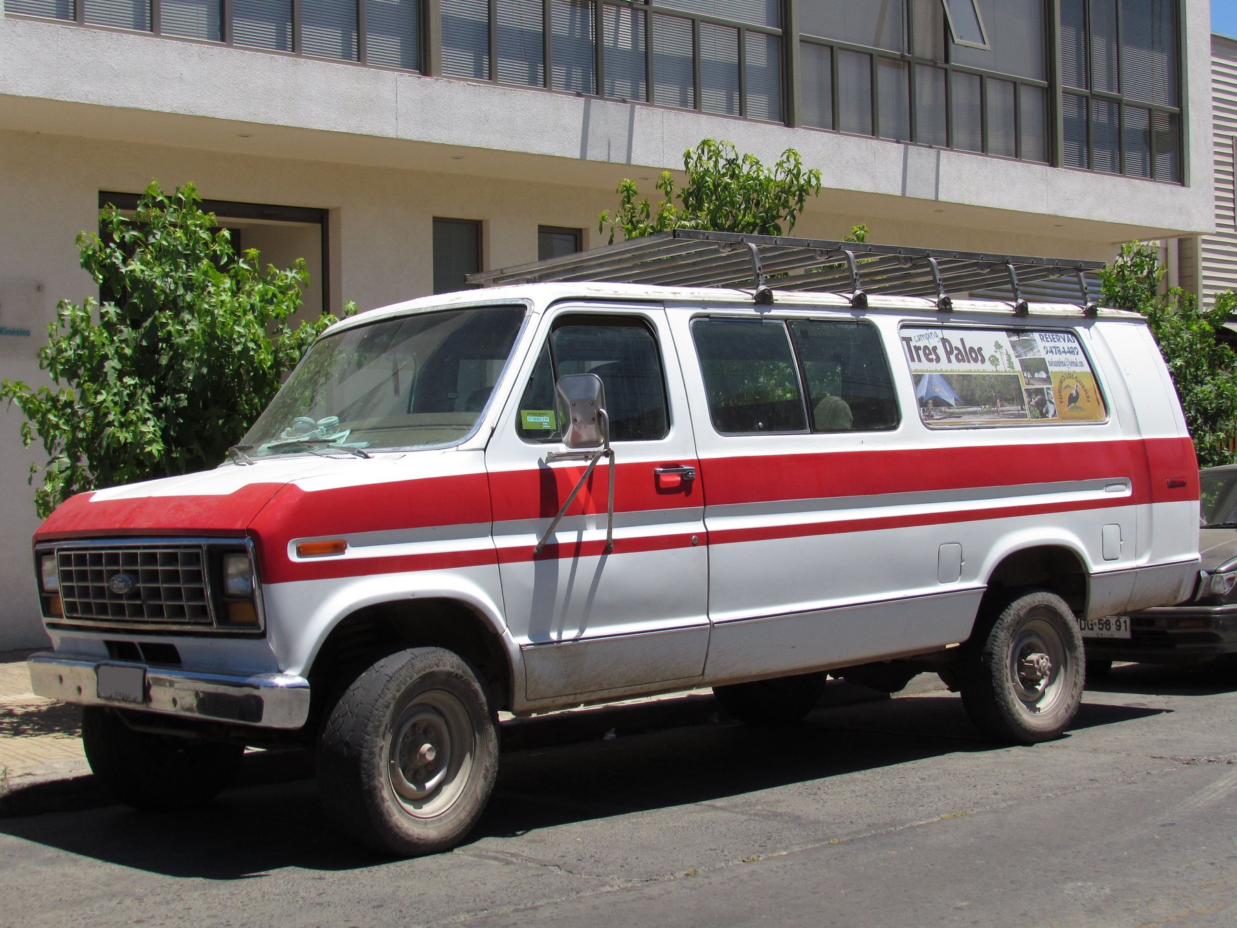 Truck Ford 138 ECONOLINE 350 VAN