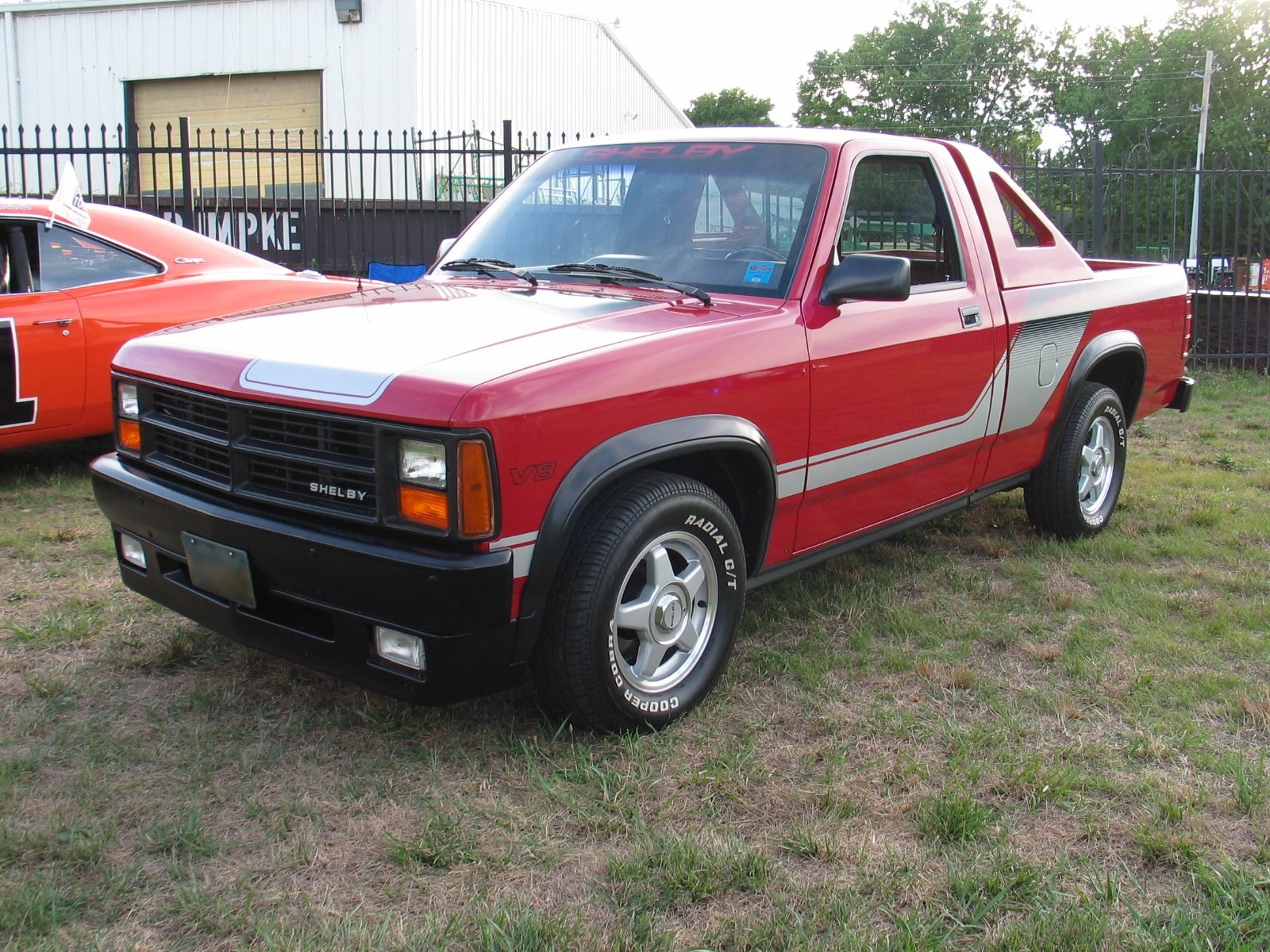 Van Dodge DAKOTA SHELBY