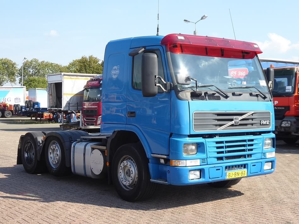 Lastwagen Volvo FM 12 6x2 380