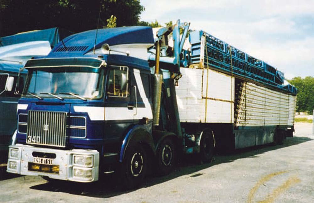 Lastwagen Unic T10S/6