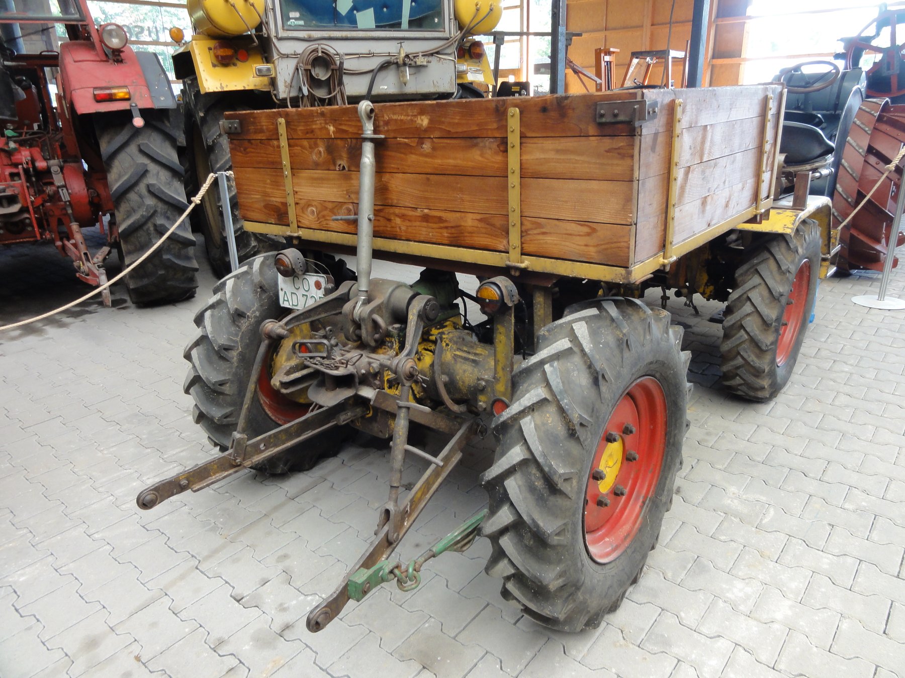 Traktor Merk Pullax P 40