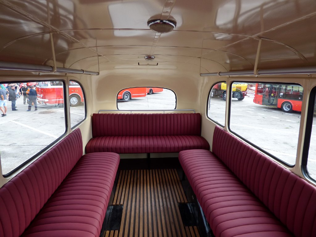 Busse & Reisebusse Praga RN