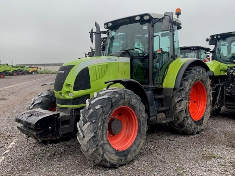 Tractor CLAAS Ares 697 ATZ