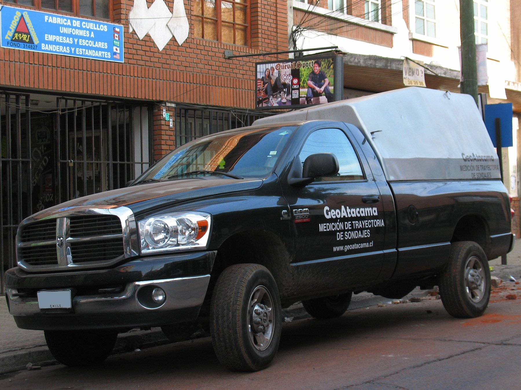 Van Dodge RAM 2500 HEAVY DUTY SLT