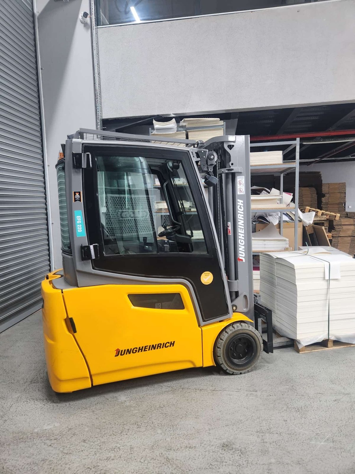 Electric forklifts Jungheinrich EFG 220