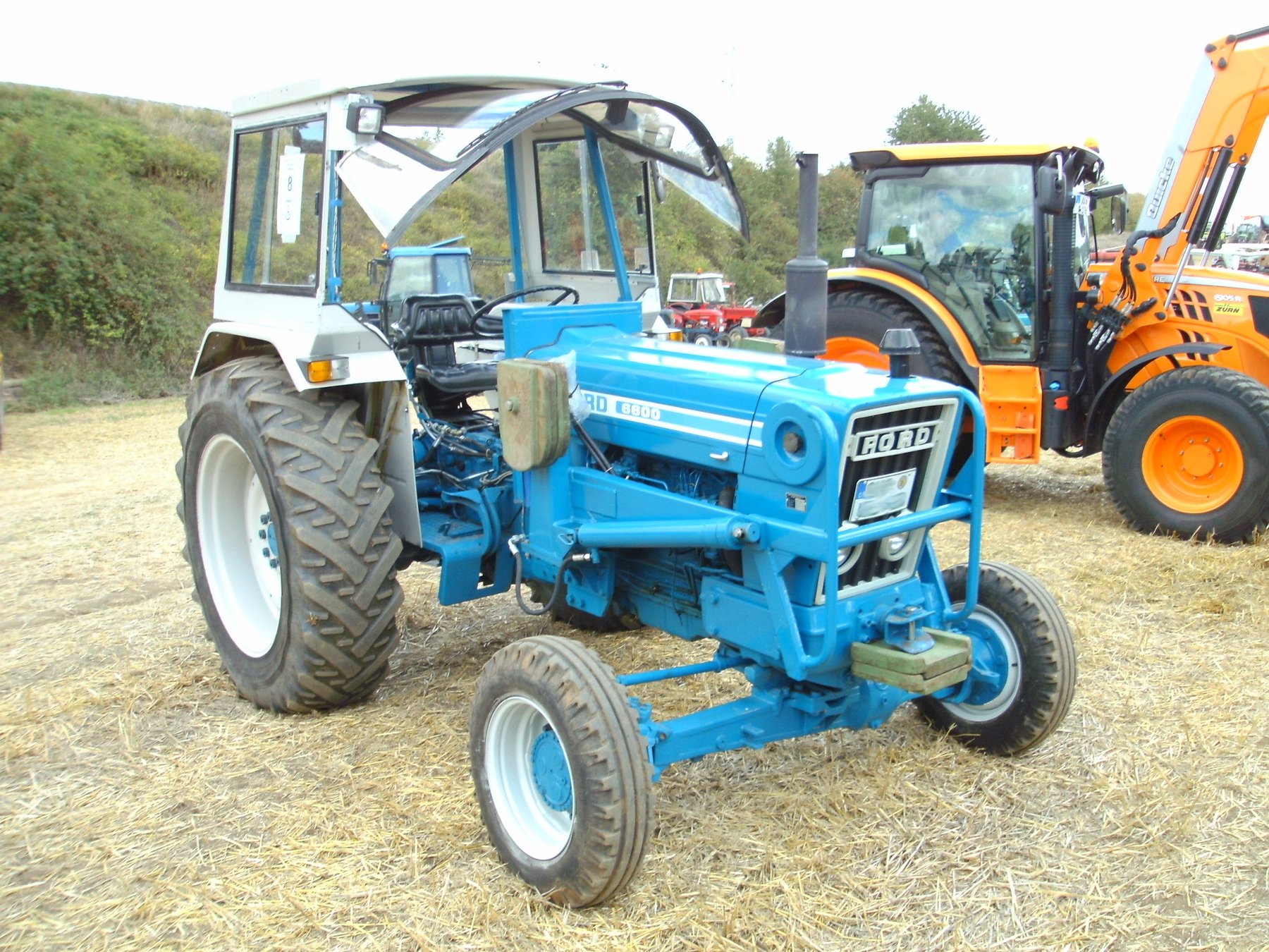 Tractor Ford 6600 Industrial