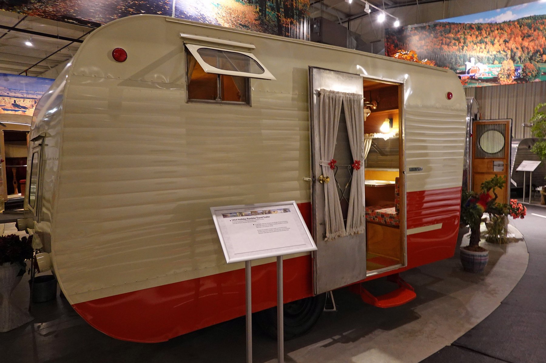 Trailer Holiday Rambler STATESMAN 1000