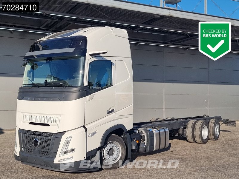Truck Volvo 12-62R-L-6X2/410+138