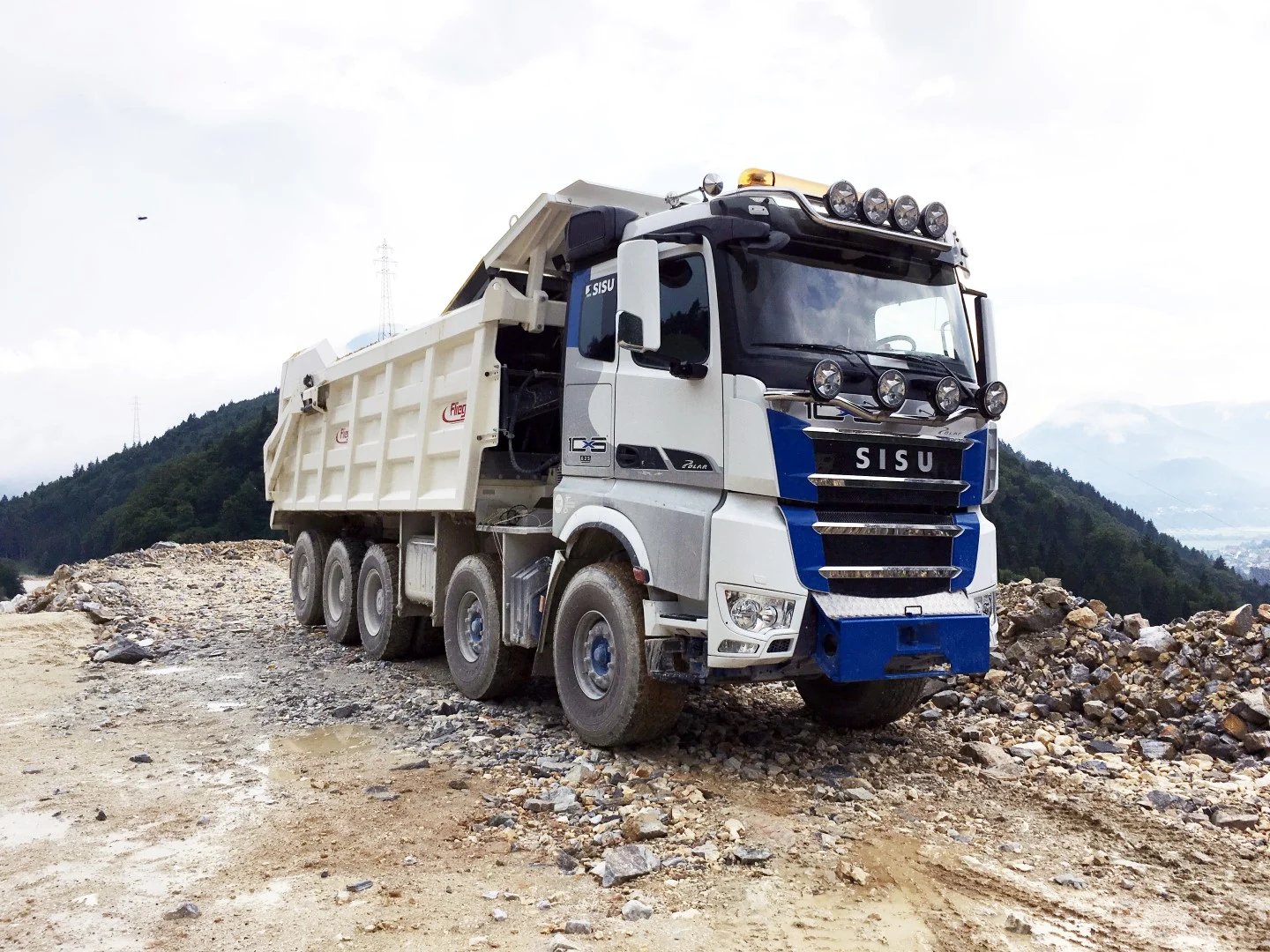Ciężarówki taktyczne Sisu Auto Sisu 6x6