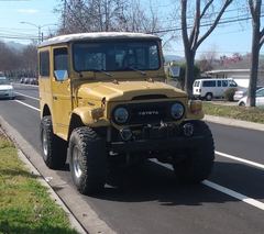 Toyota LAND CRUISER FJ 40