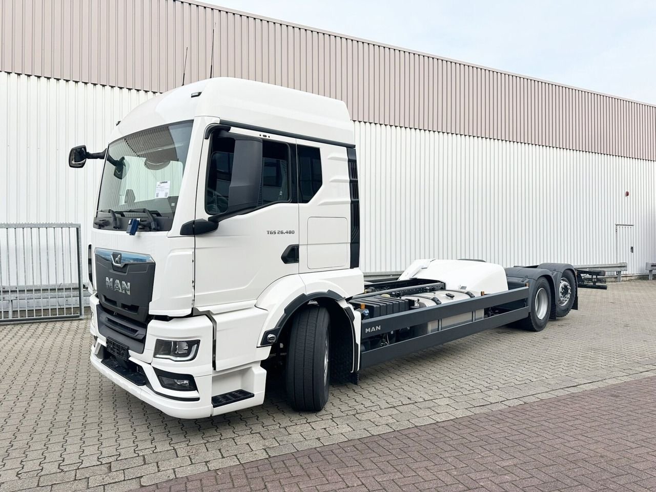 Truck MAN TGA 26.480 6X2-2 LL