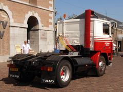 Volvo F10L-4X2